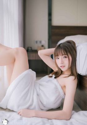一边摸一边亲