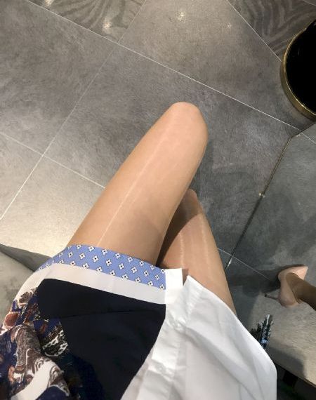 年轻的少妇电影