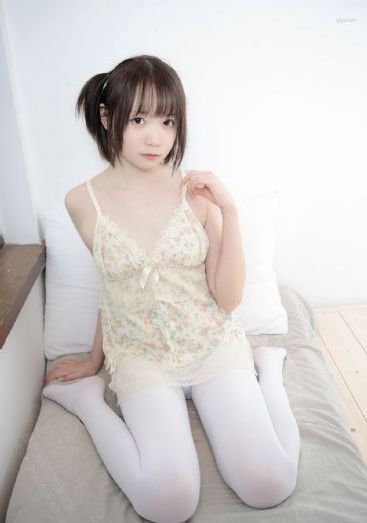 房间里的日本女人