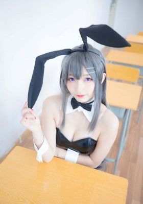 黄庙村地宫美人